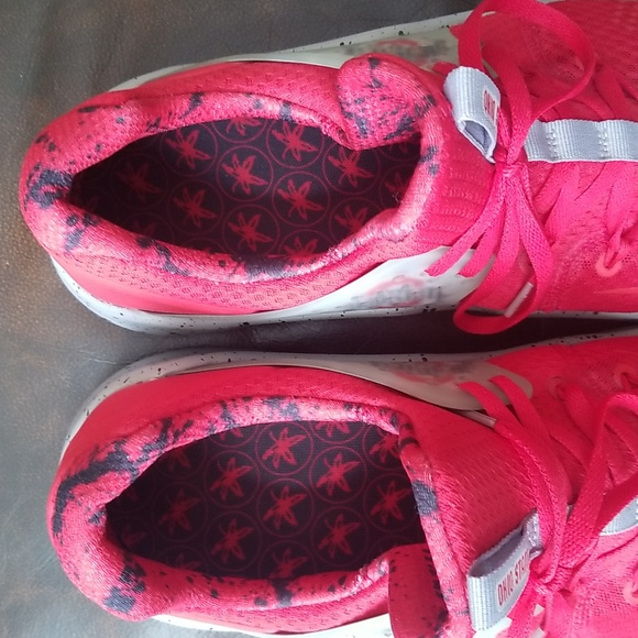 Nike Free Run Ohio State Buckeyes Running Shoes - Picture 5 of 10